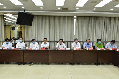 河南省人大常委會固體廢物污染環(huán)境防治&ldquo;一法一條例&rdquo;執(zhí)法檢查暨全國人大代表專題調(diào)研組赴平頂山市進行檢查調(diào)研